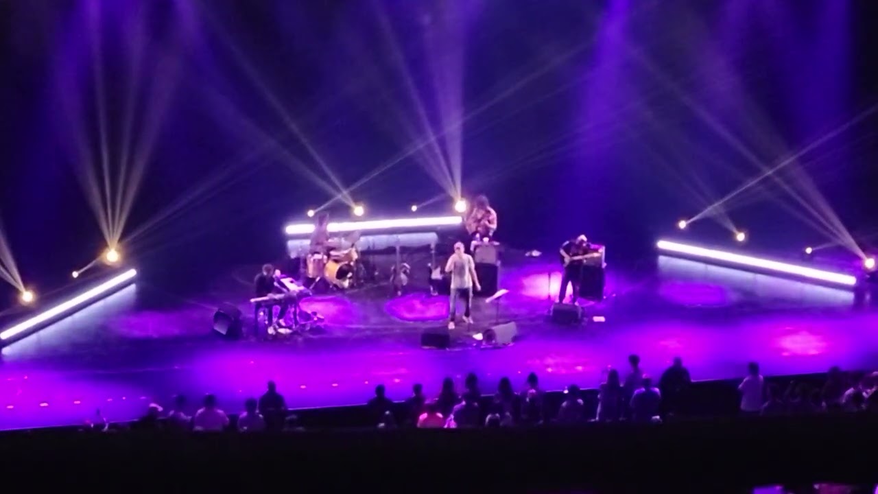 Mac DeMarco Performs Moonlight on the River (with Outro) | NYC 2025 | Radio City Music Hall