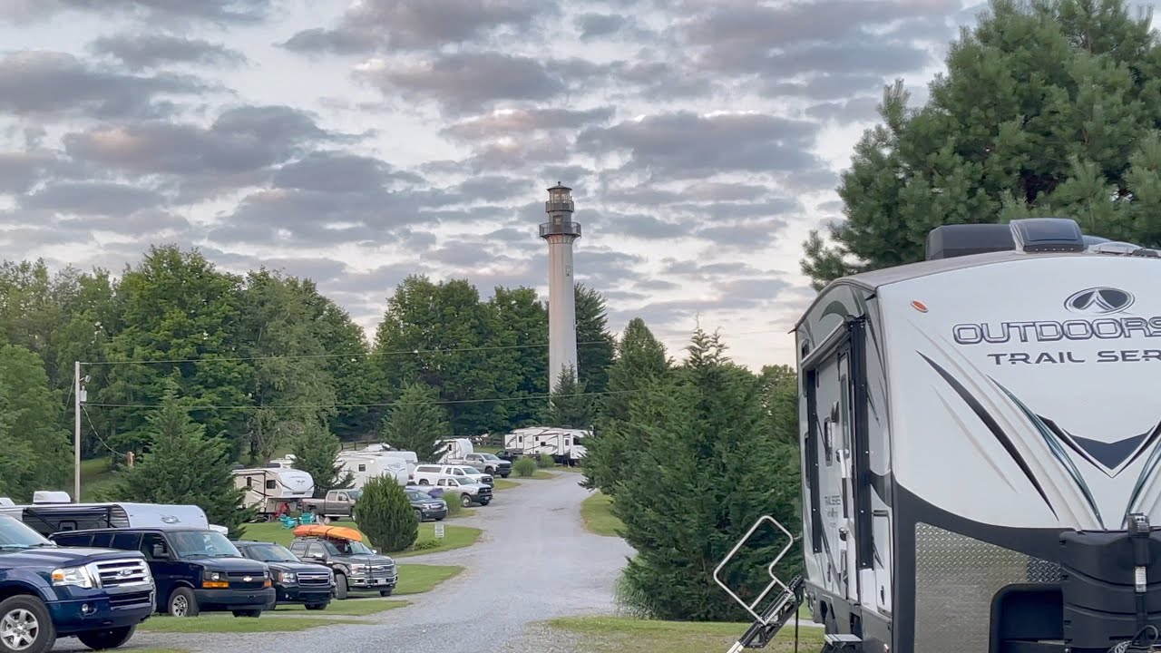 Обзор кемпинга Summersville Lake Retreat, участок 11