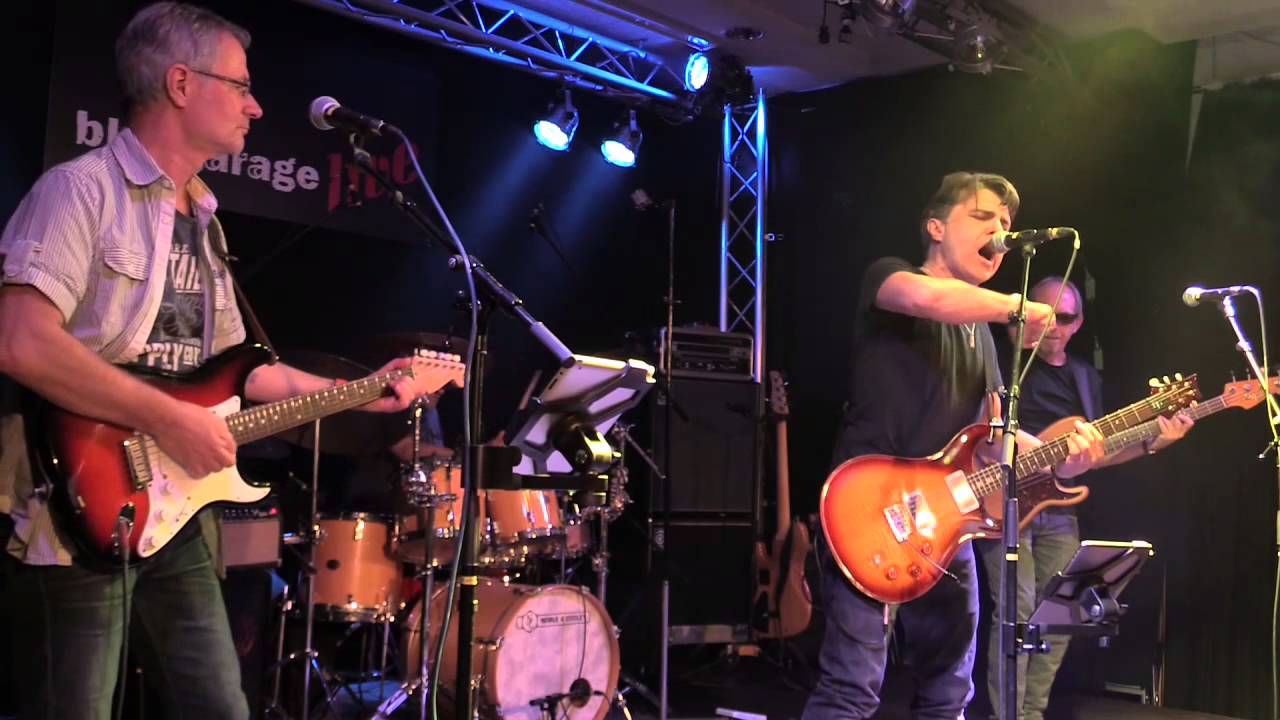 ThanX  -  BlueGarage Live 2015