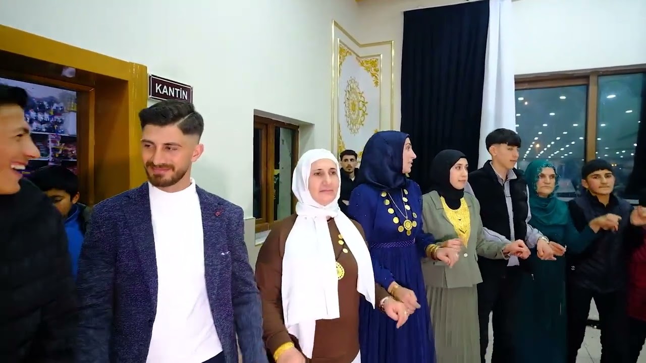 BASUT ailesinin kına gecesinden kısa bir kesit #doğubeyazit #halay #düğün #kurdish #wedding 