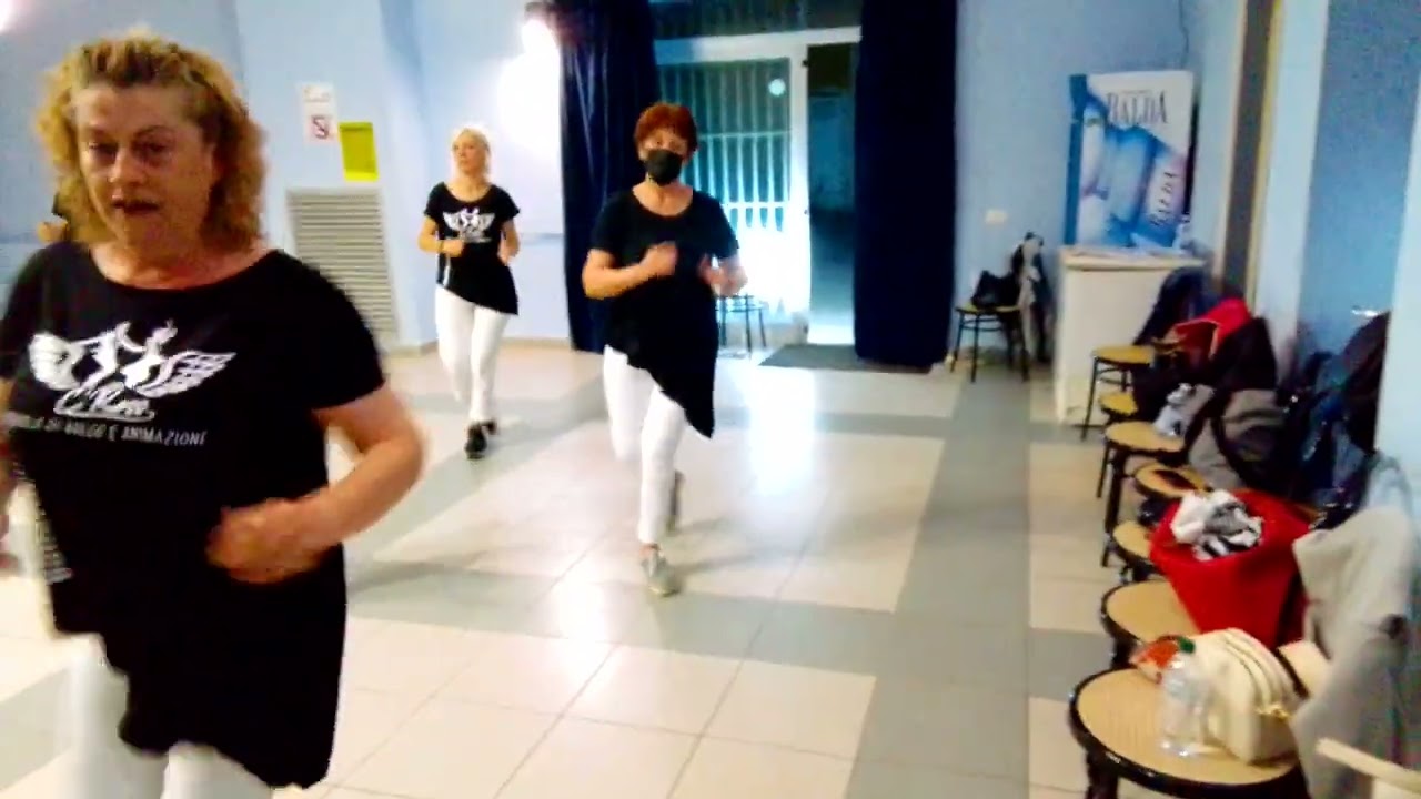 Ballo di gruppo 