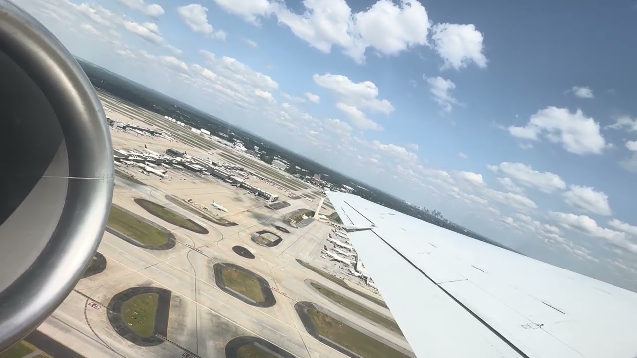 Delta Boeing 717 take off and climb from Atlanta (ATL) 