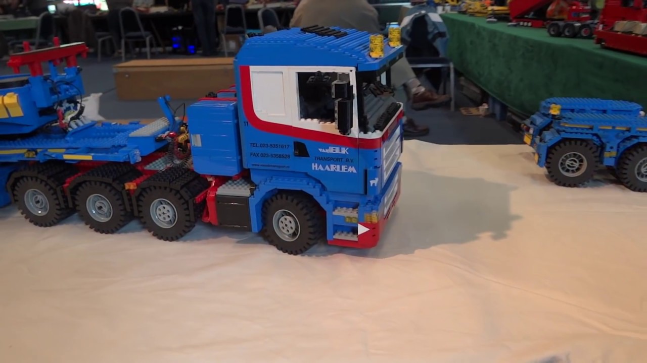 Mackdag 2012: 20 Lego model trucks and 4 machines!
