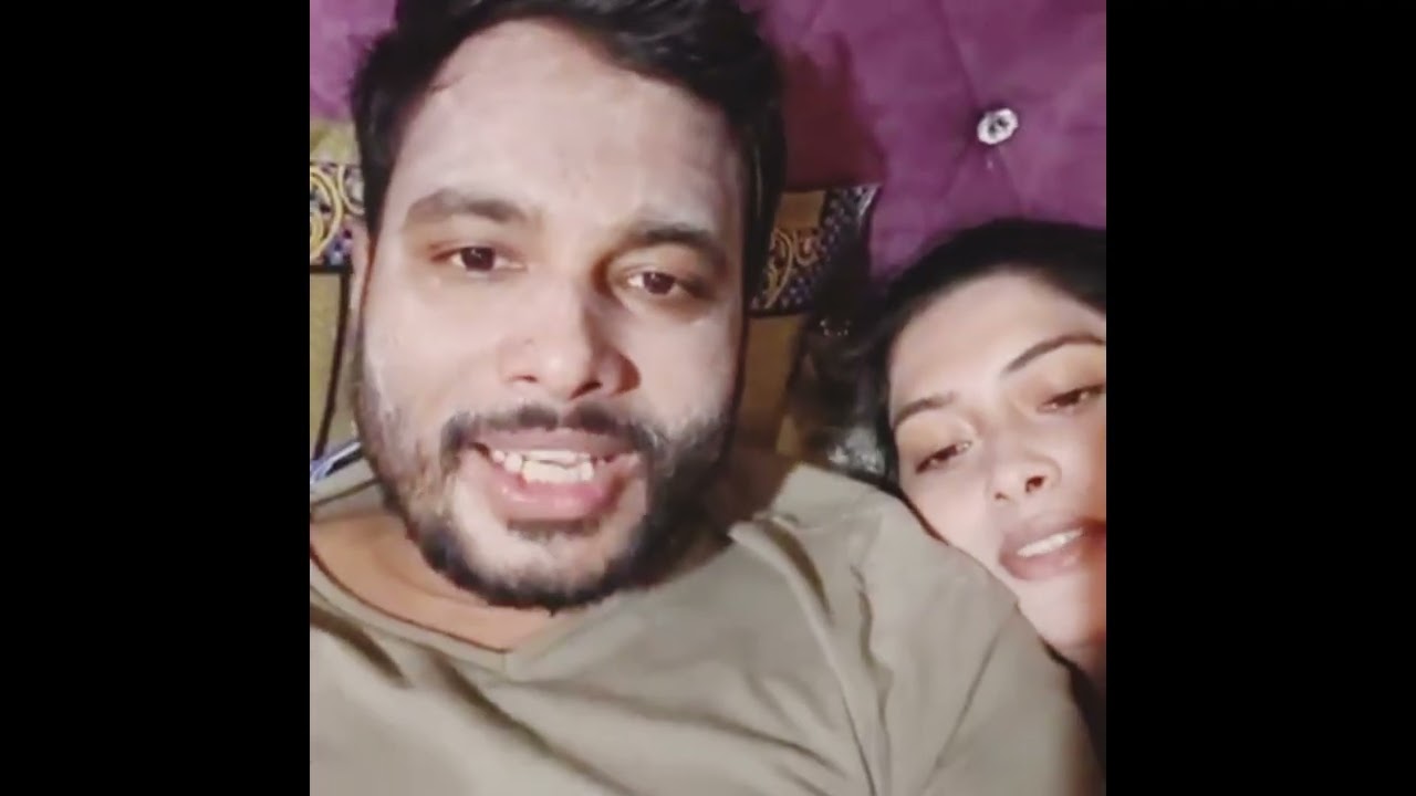 লাইভে বিছানায় শুয়ে বউকে নিয়ে  আলম আলম হাসান  জানালো।