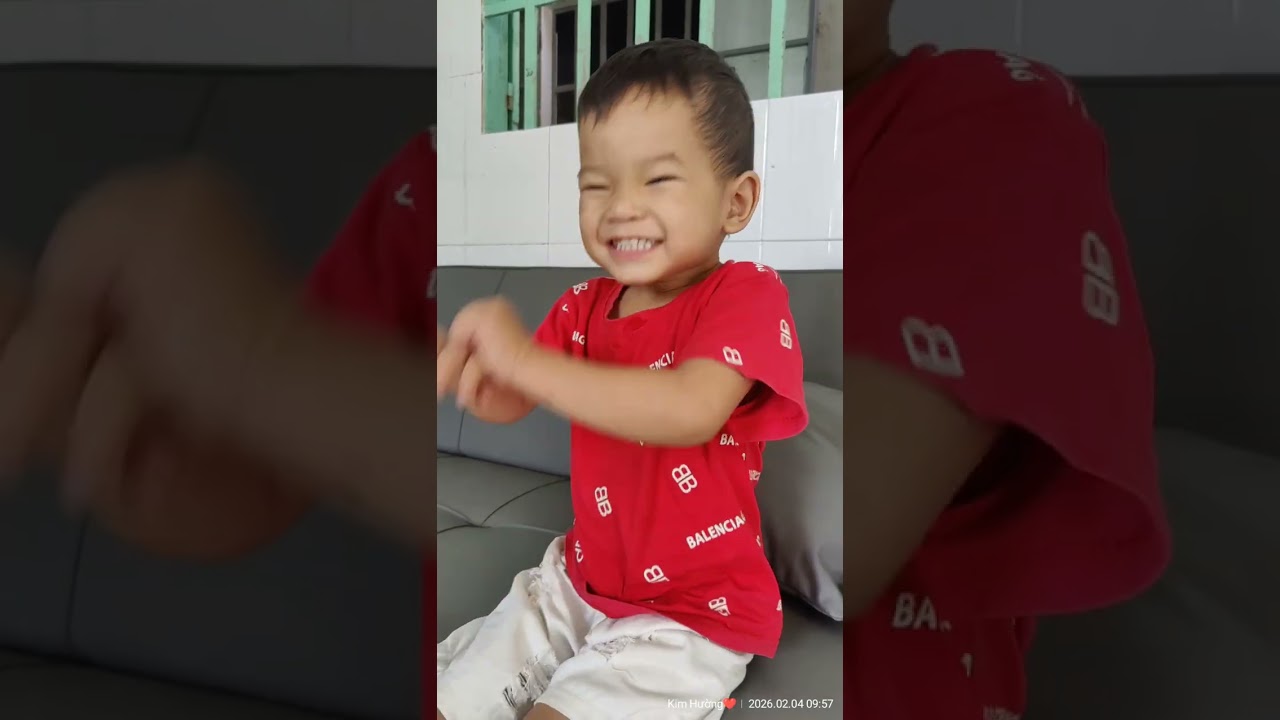 Nhà có 2 thằng con trai