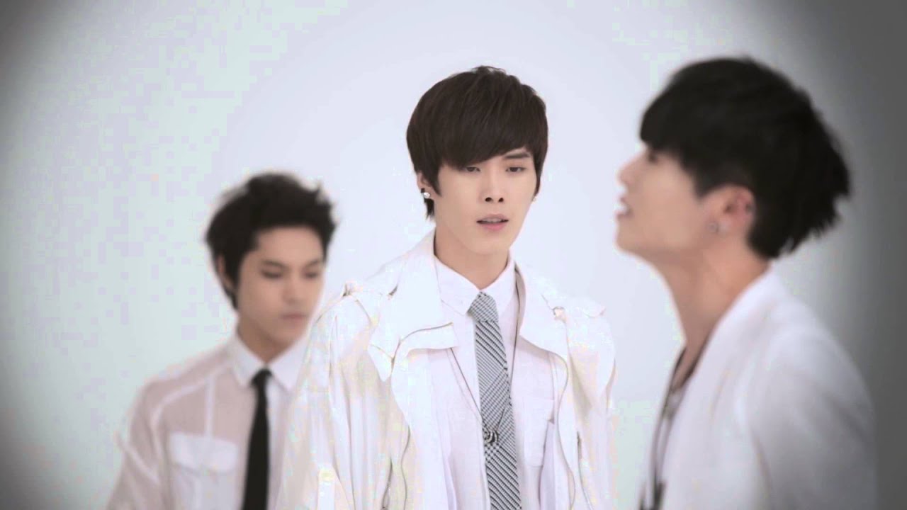 ALPHABAT-Love In The Ice