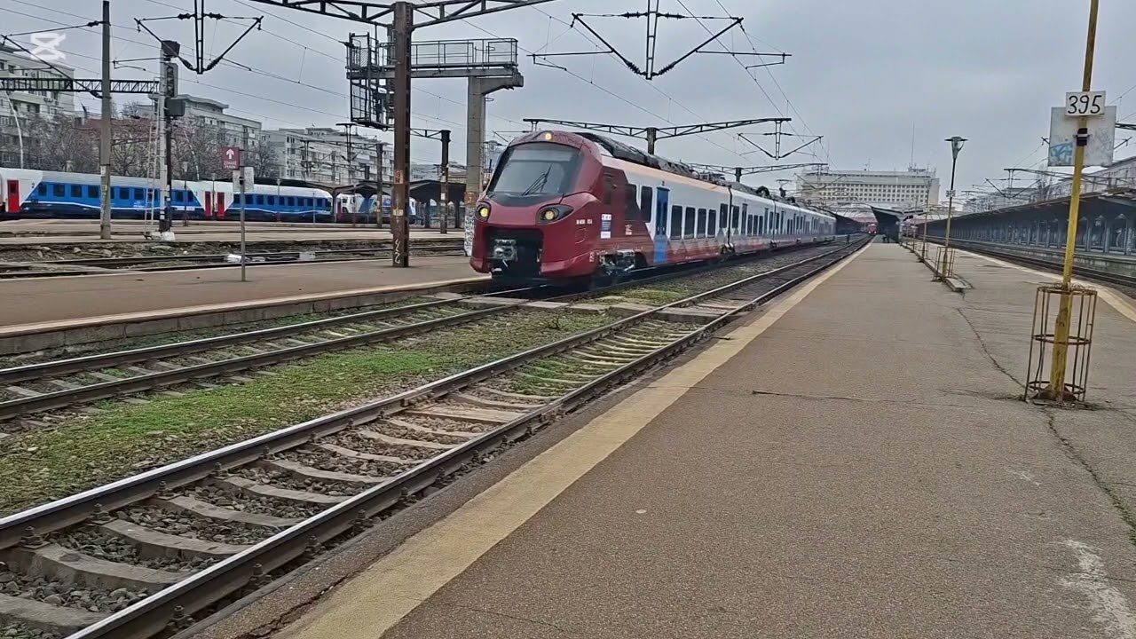 Trenurile IR 16099 si IR 16021 filmate in Gara de Nord