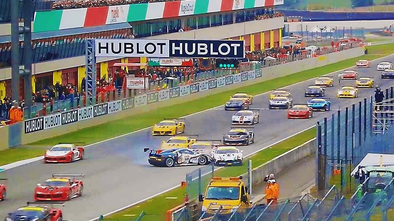 INCIDENTE ALLA PARTENZA - Ferrari Challenge 2017 - Mugello