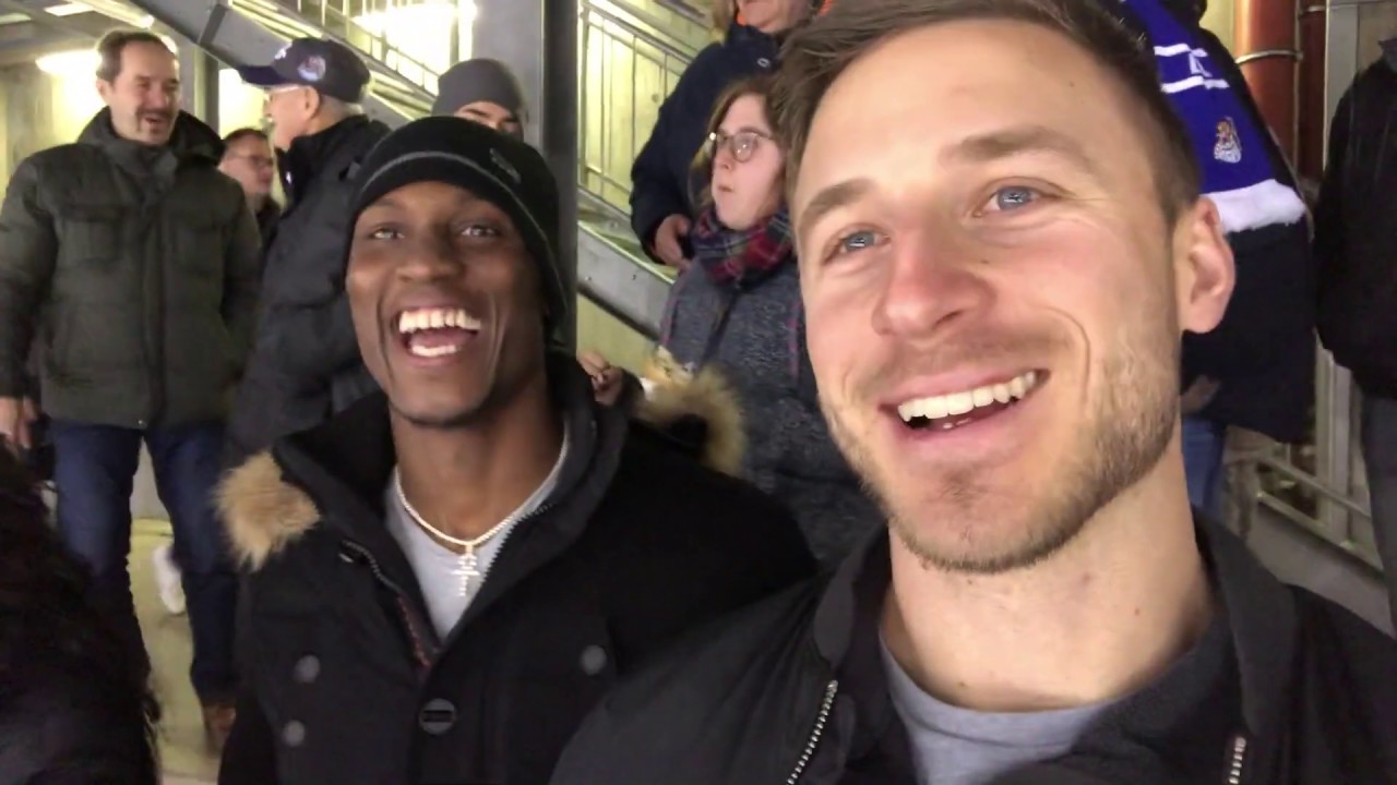 American Football Players go to German Hockey Game
