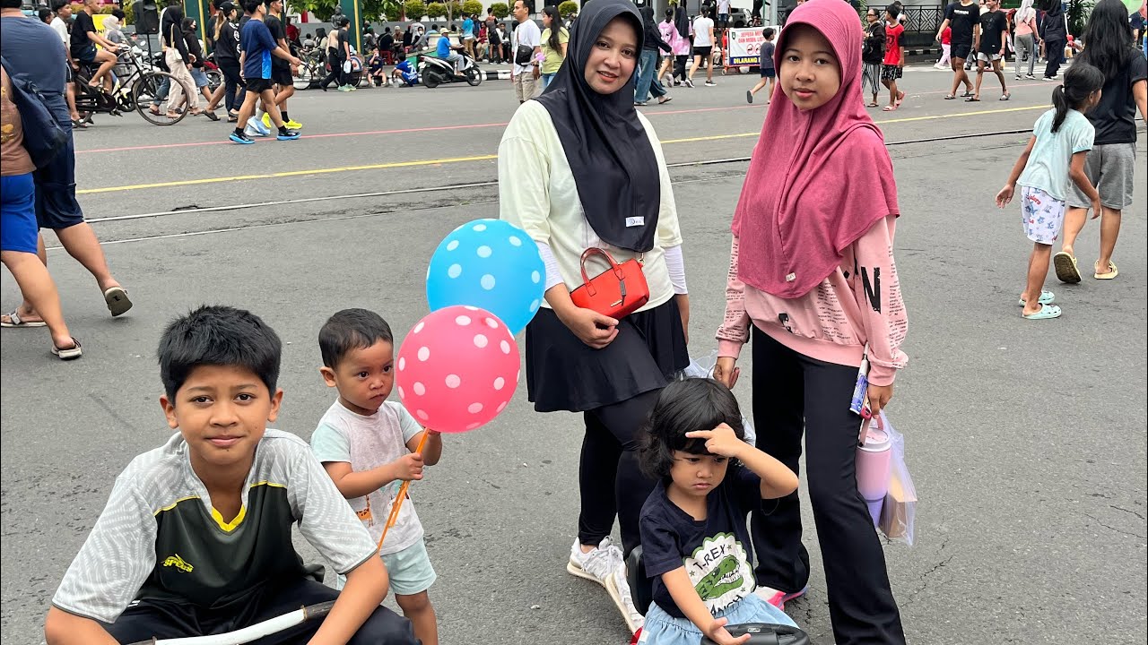 CFD SOLO PAGI INI BANYAK JAJANYA 😊👍😁