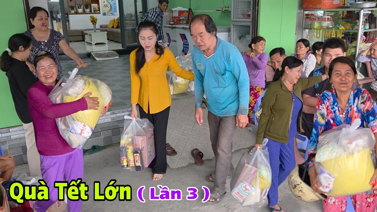 NGHE NHỮNG LỜI CẢM ƠN CHÂN CHẤT CỦA CÔ BÁC LỚN TUỔI ĐI NHẬN QUÀ TỪ ANH LỢI TRƯƠNG I Trang Miền Tây