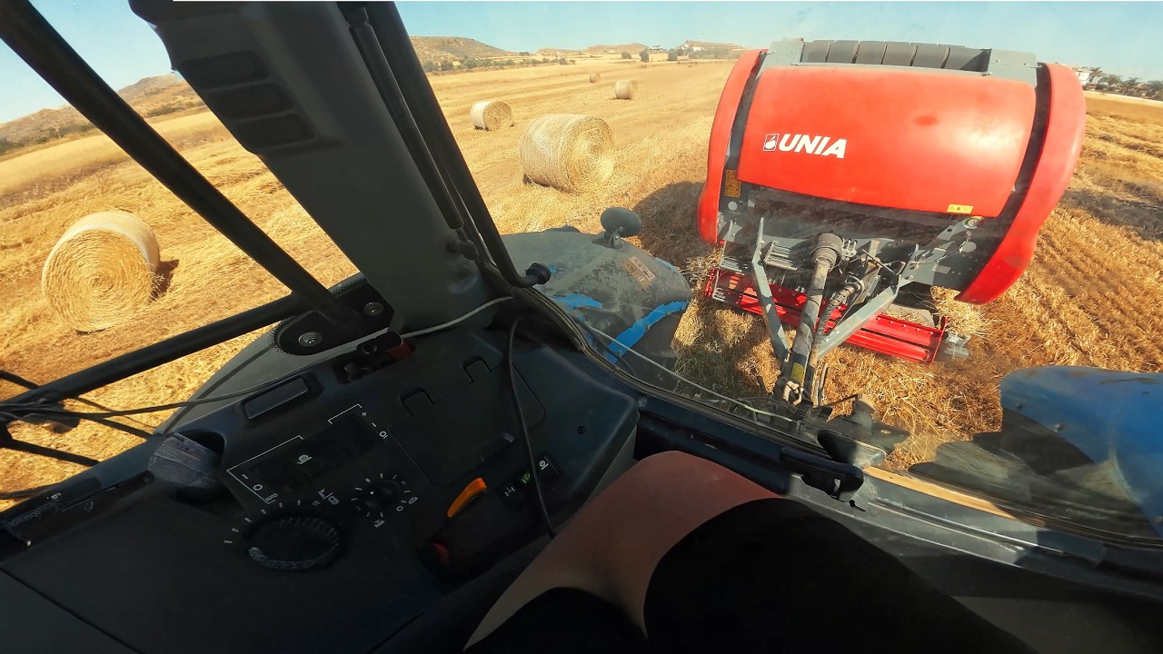POV Work: Making Round Bales with UNIA Baler