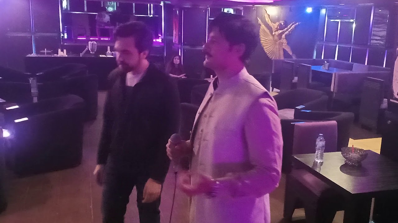 Tipu Shareef singing live at cafe purple Haze