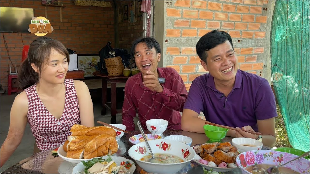 Khương Dừa ăn cơm mà không nuốt được vì giọng cười bá đạo của Sang Hự Hự…