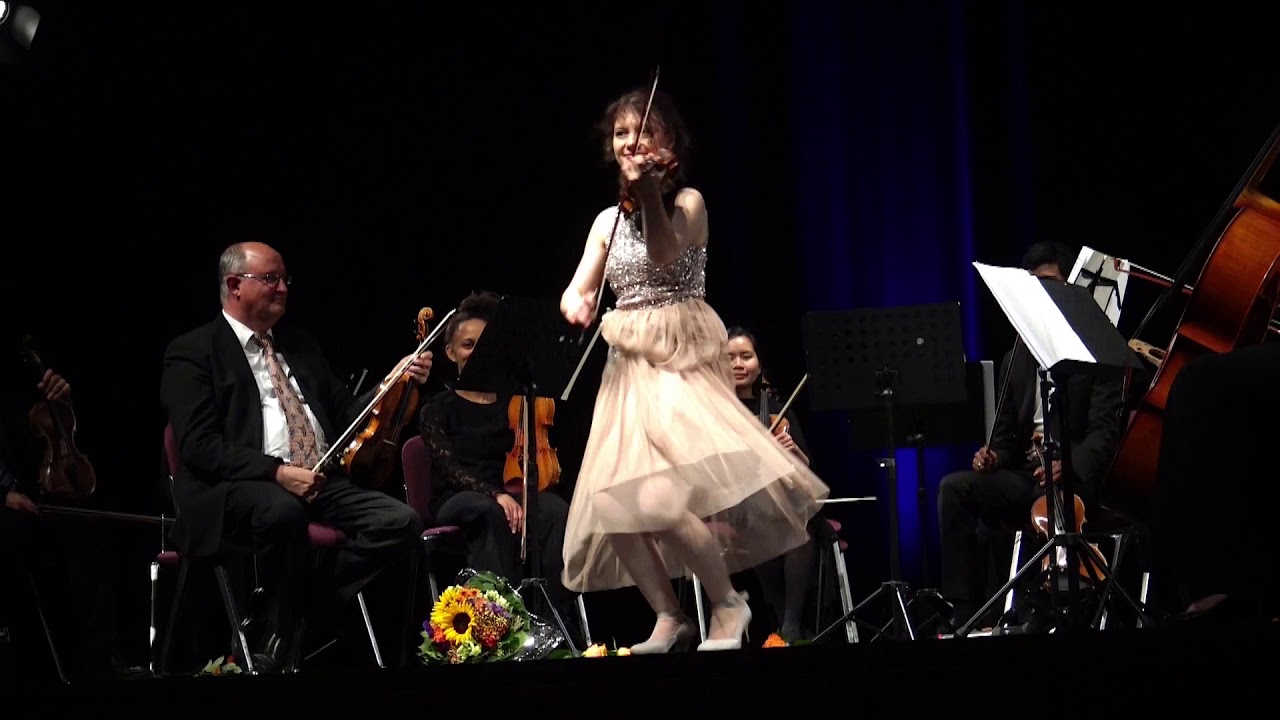 Irish Encore Dance live Caroline Adomeit, violin