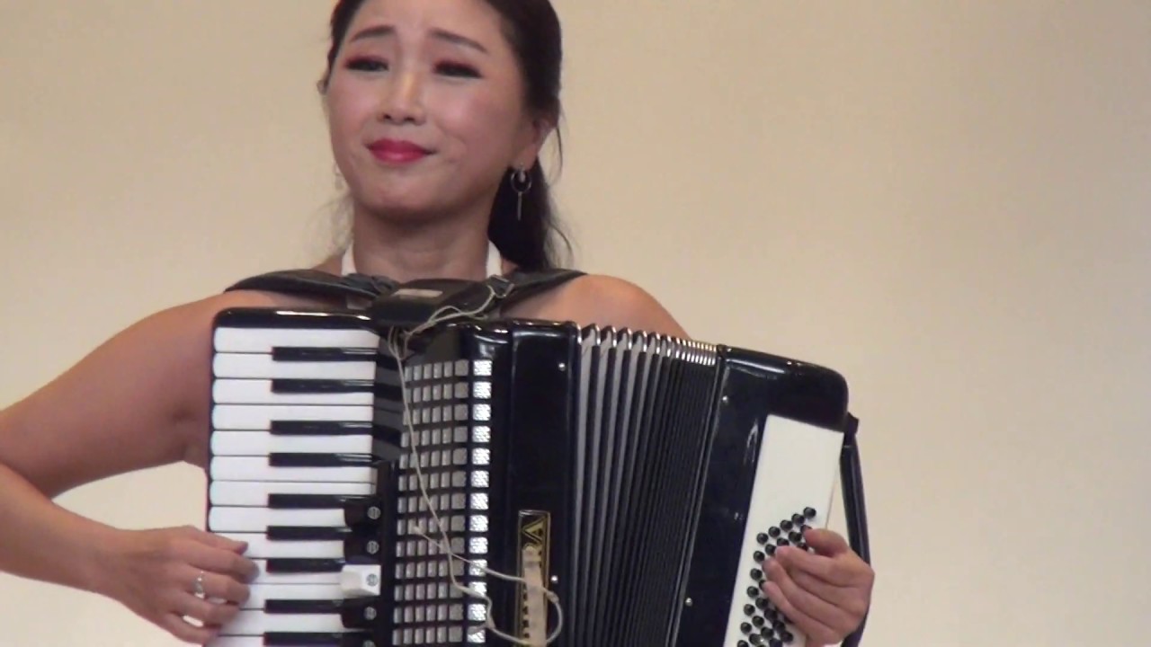 고향역 아코디언 손풍금연주, 평양예술단, 한가위한마당, 서울역사박물관 20180925