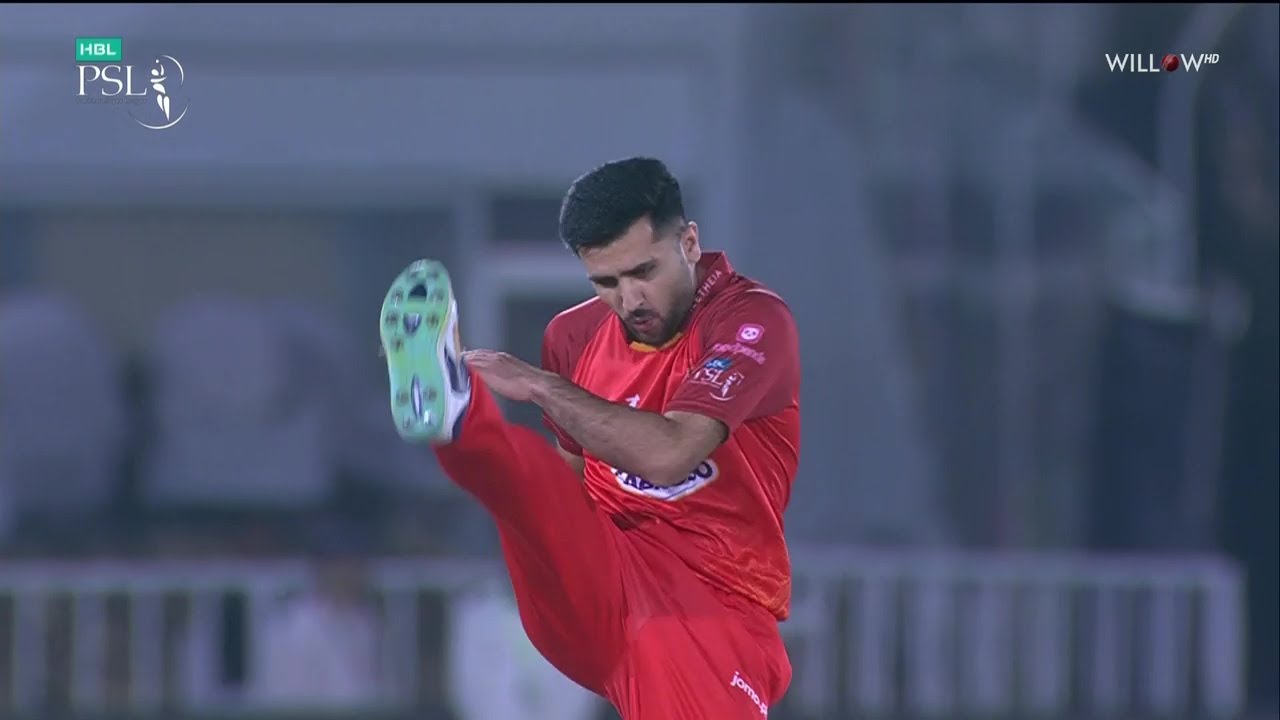 Fazalhaq Farooqi 3 wickets vs Quetta Gladiators| 21st Match - Islamabad United vs Quetta Gladiators