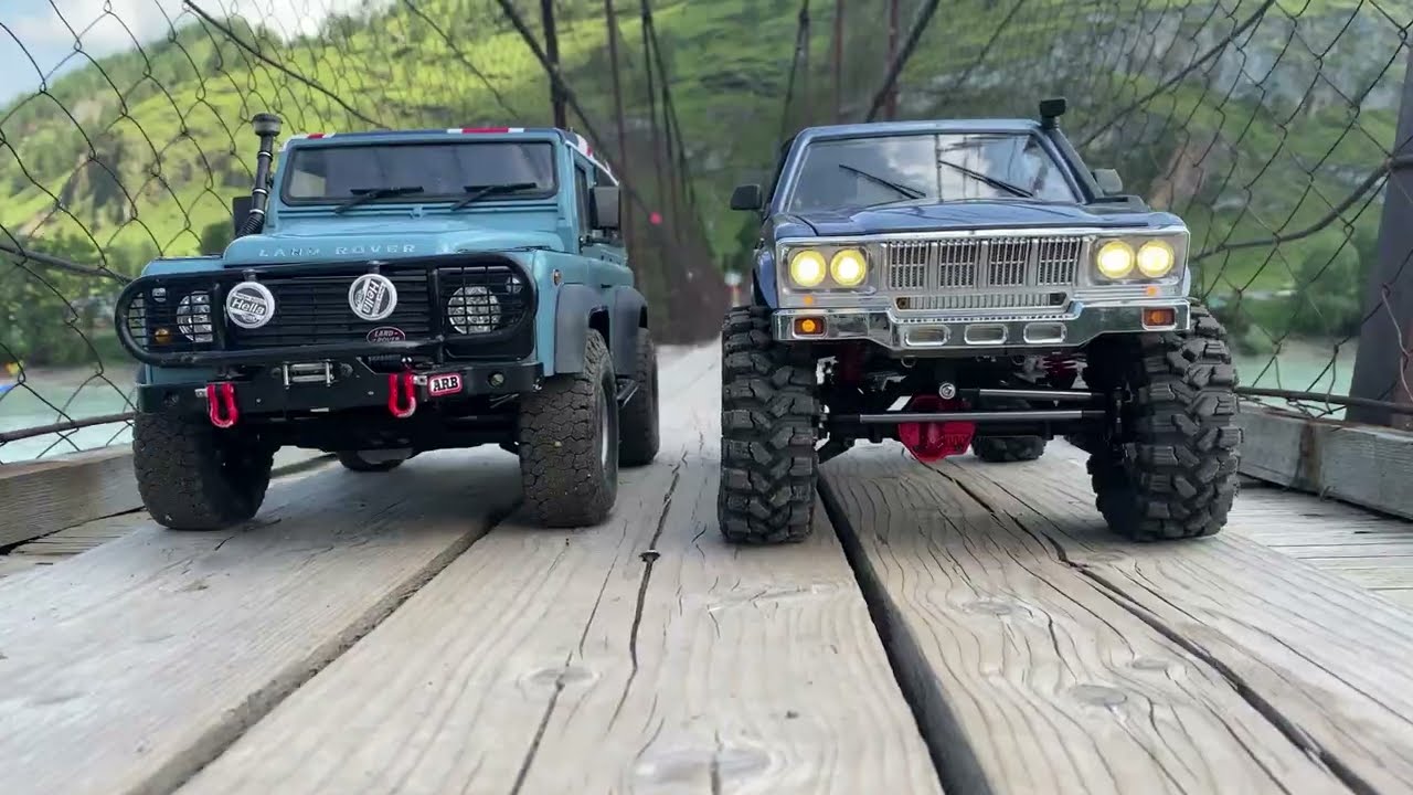LAND ROVER DEFENDER D90 (Axial scx-10 ii) & TOYOTA HILUX (CROSS RC SP4C) ползаем по горам Алтая