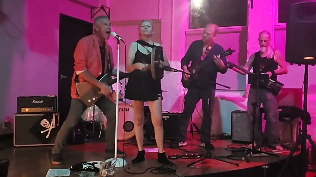 KANDEE MACHINE  live!