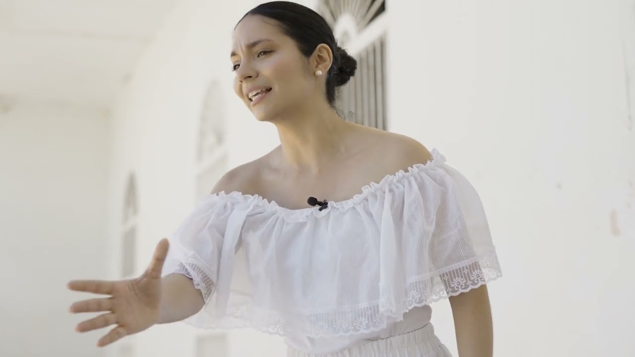 Paola Sanes - La Abuelita Zenaida (Declamación) Autor: Leonardo Favio