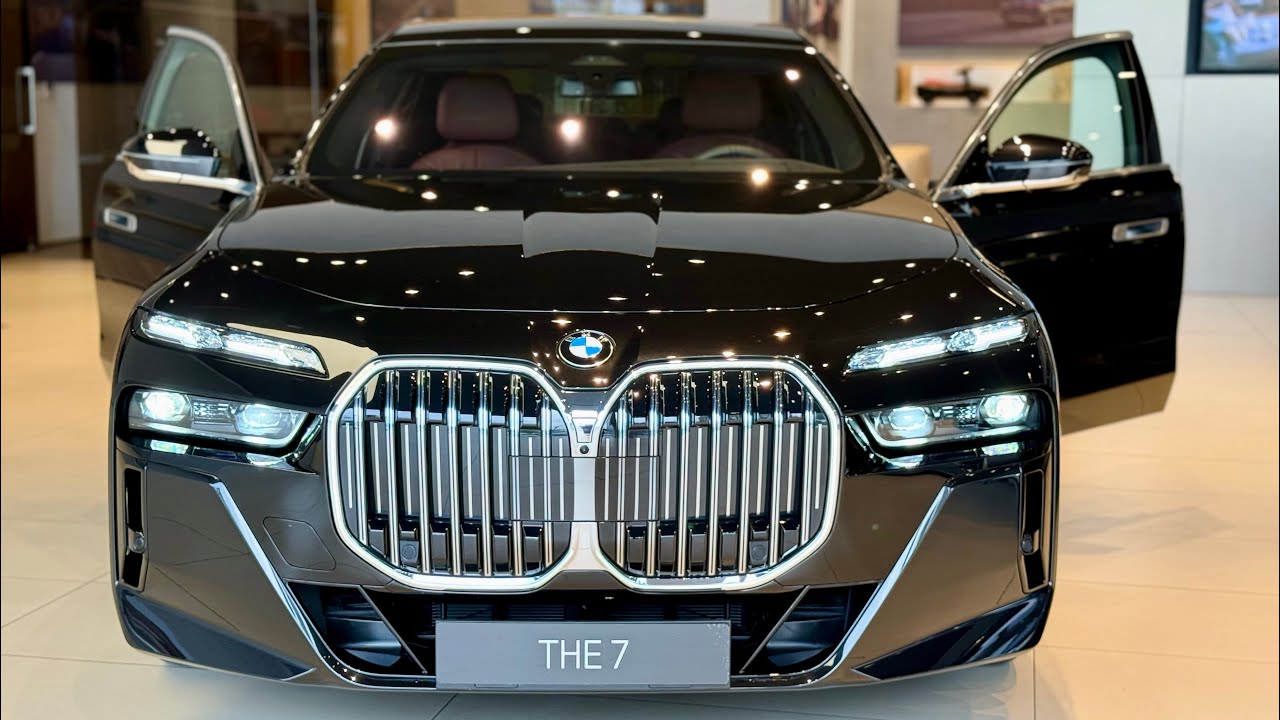 2025 BMW 7 Series - Luxury Sedan | Interior And Exterior