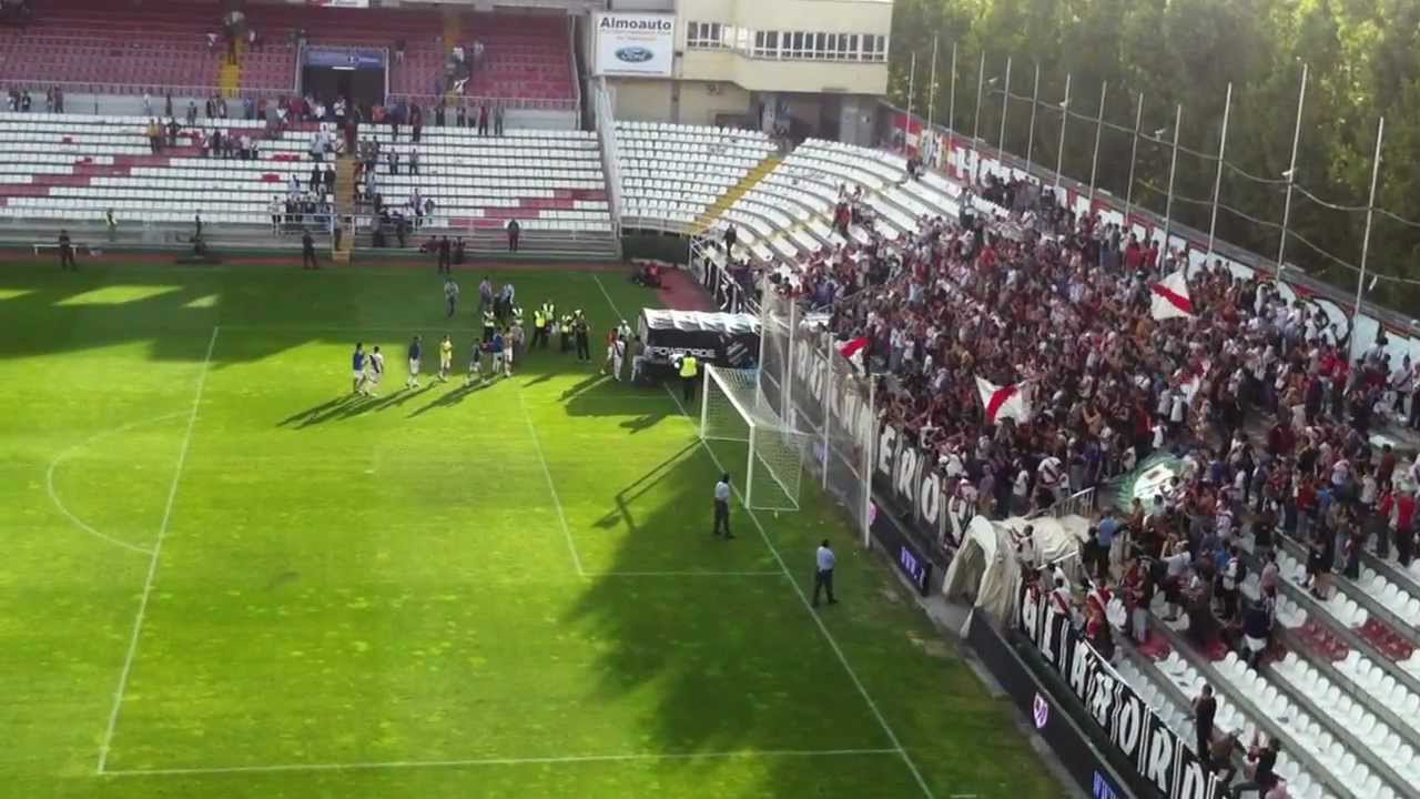Bukaneros  VS Riazor Blues