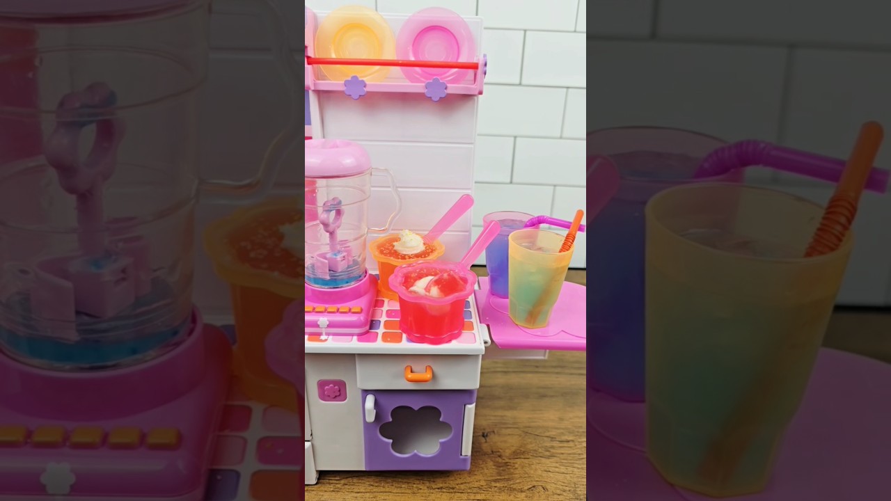 Making real deserts in the Barbie Mixin' Magic Kitchen from 2003!