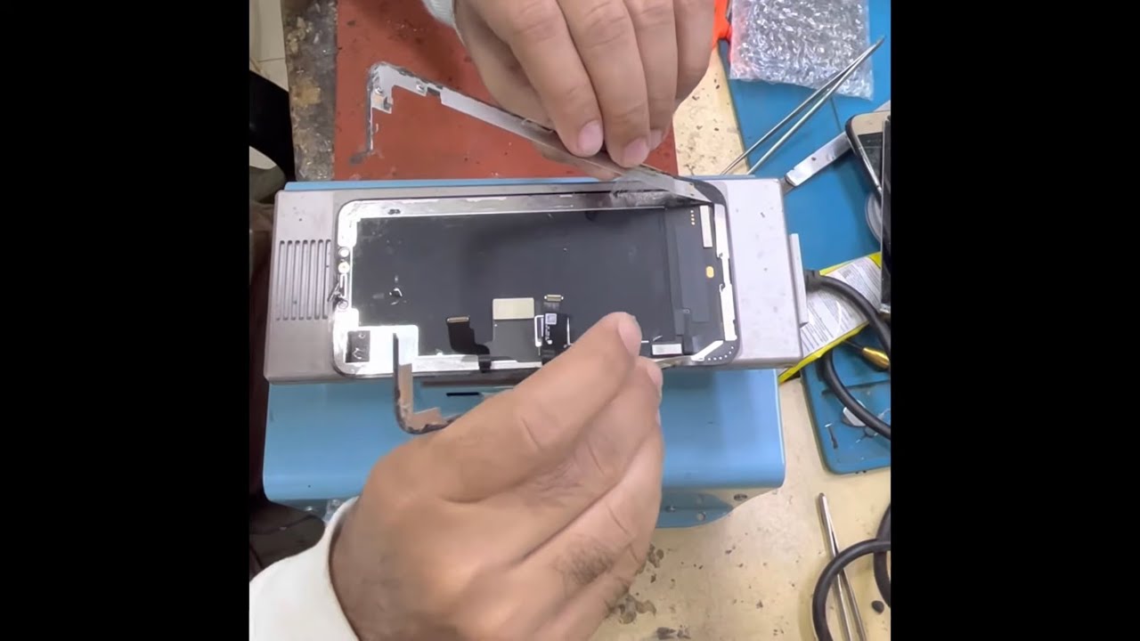 iPhone XS Max glass replacement ! iPhone XS Max glass change