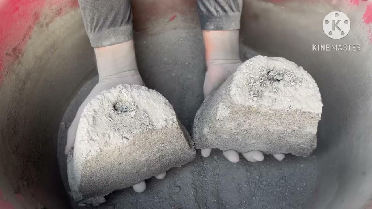 ASMR|| sand cement dry crumbling #asmrcommunity #satisfying #sandcement