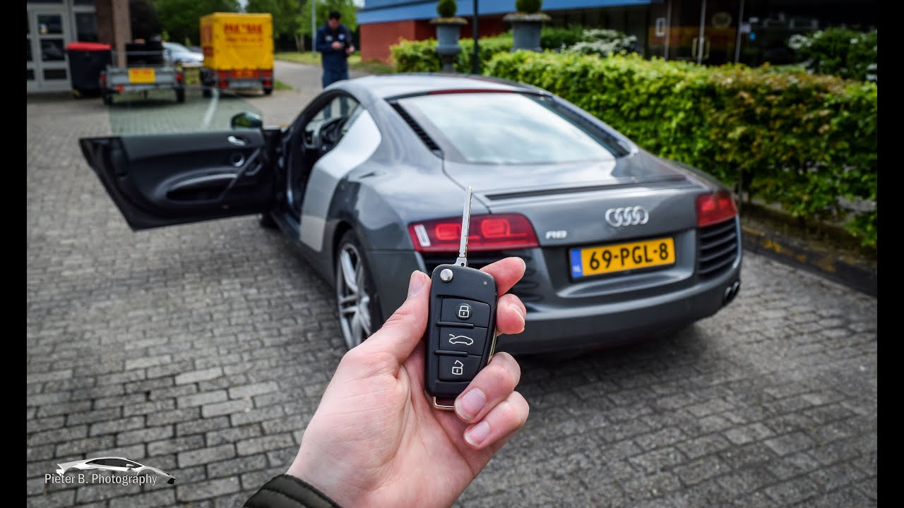 I Drive the Audi R8!! Lovely V8 Sound