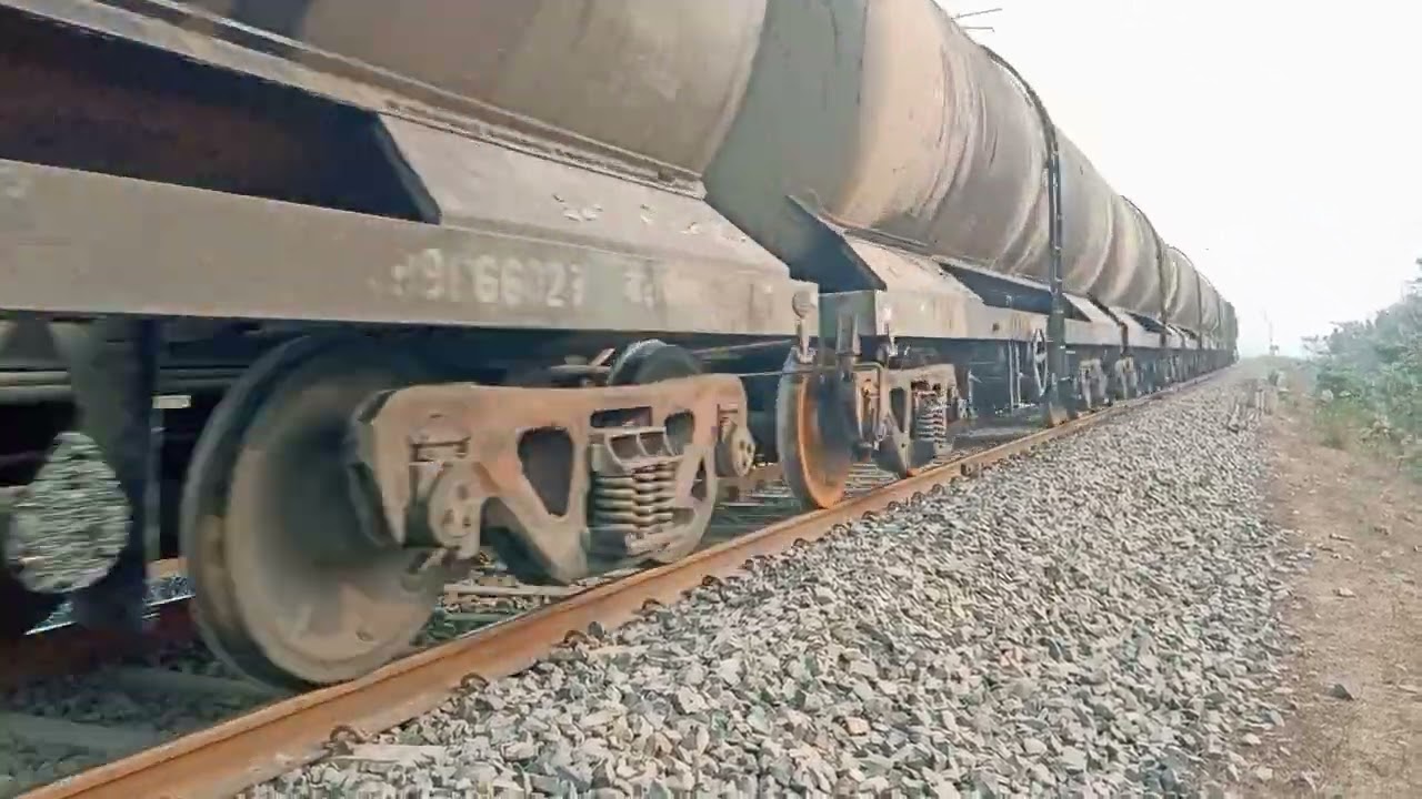 Train indian railway oil tanker petrol diesel engine rail gari video #like #train #oiltanker #video