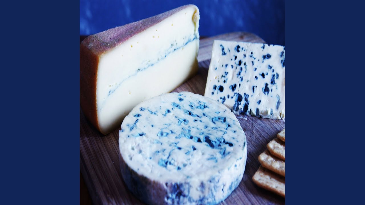 Blu Cheeze Blu'z