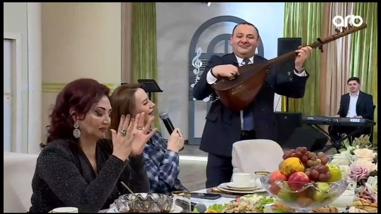 Aşıq Namiq Fərhadoğlu və  Təranə Gədəbəyli - canlı ifa