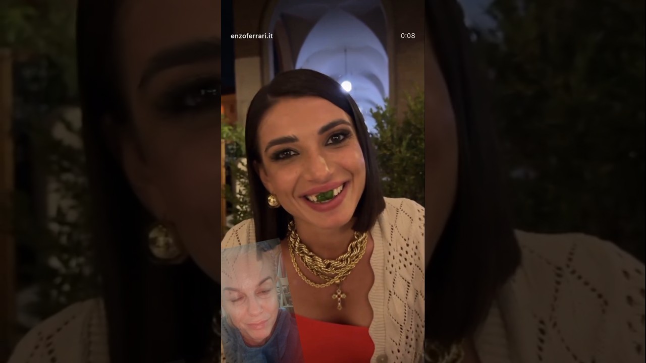 REBECCA STAFFELLI e l'insalata in mezzo ai denti 🤣🤣🤣🤣🤣