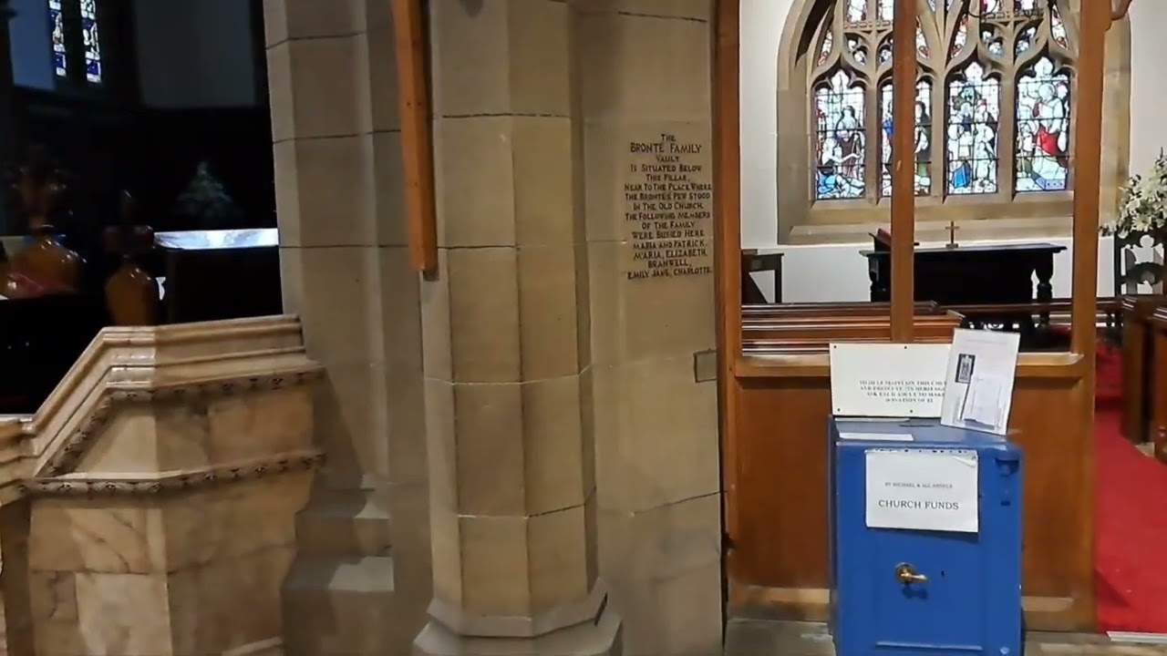 Famous Graves - Charlotte Bront&euml;/Emily Bront&euml; - Authors - Celebrity Graveyard