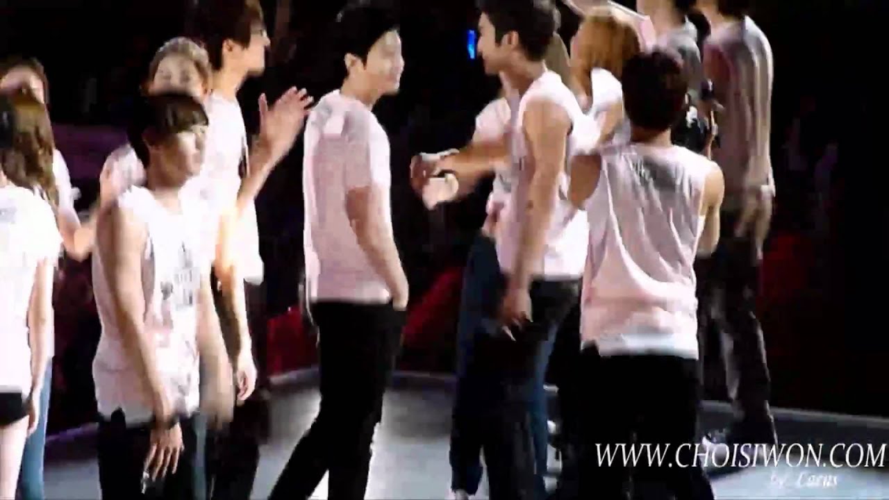 Yoona ❤ Yesung SMTOWN 10' LA Moments