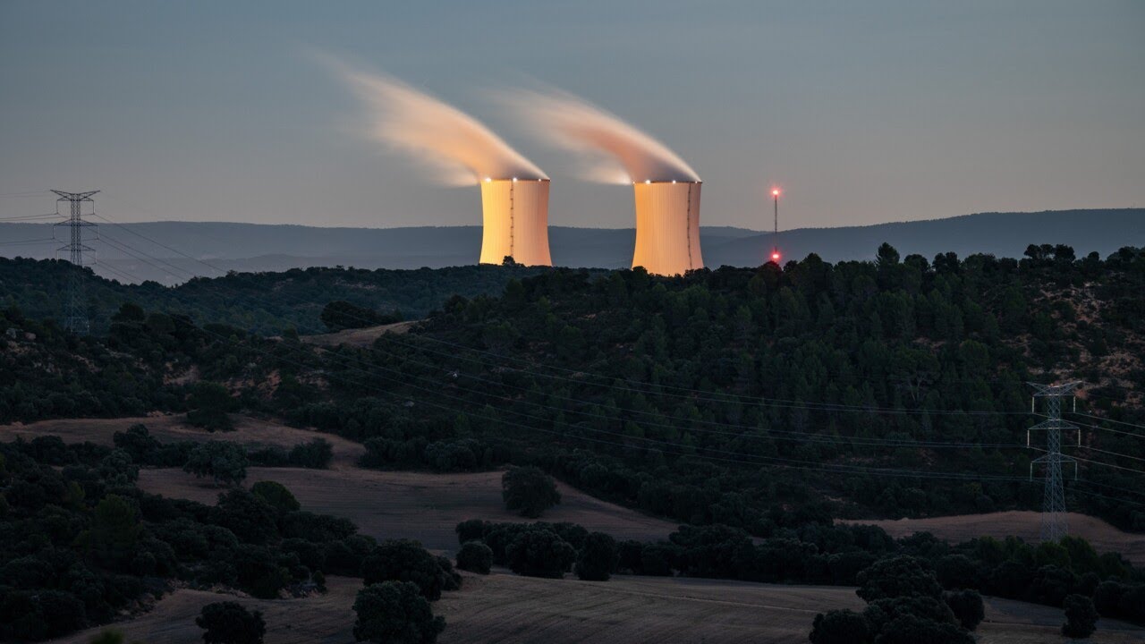 Australia should take a ‘good look’ at nuclear power options