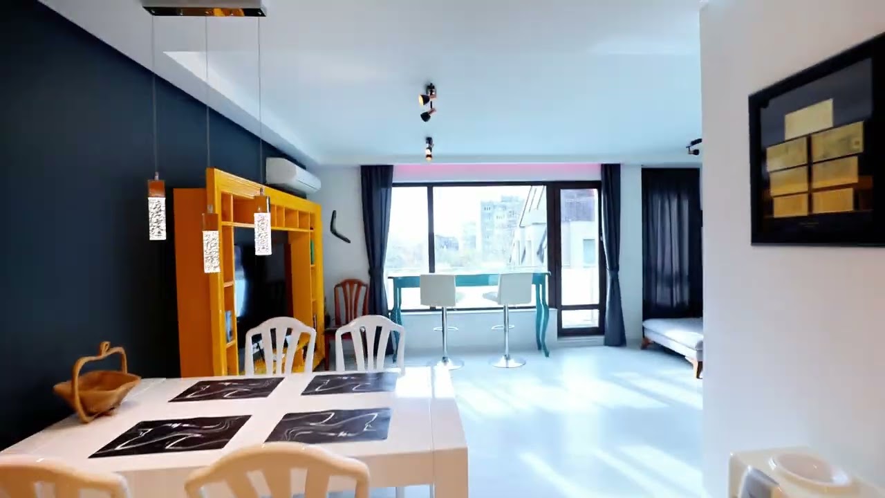 Тристаен апартамент, Варна, Левски, Обади се сега на 0888 112200 и цитирай този код 676656