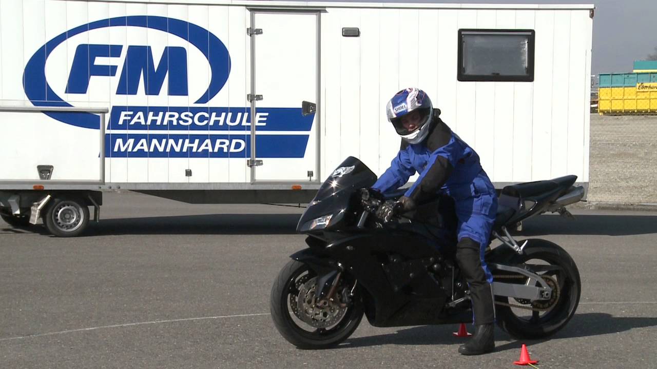 Wenden mit Motorrad - FM Fahrschule Mannhard