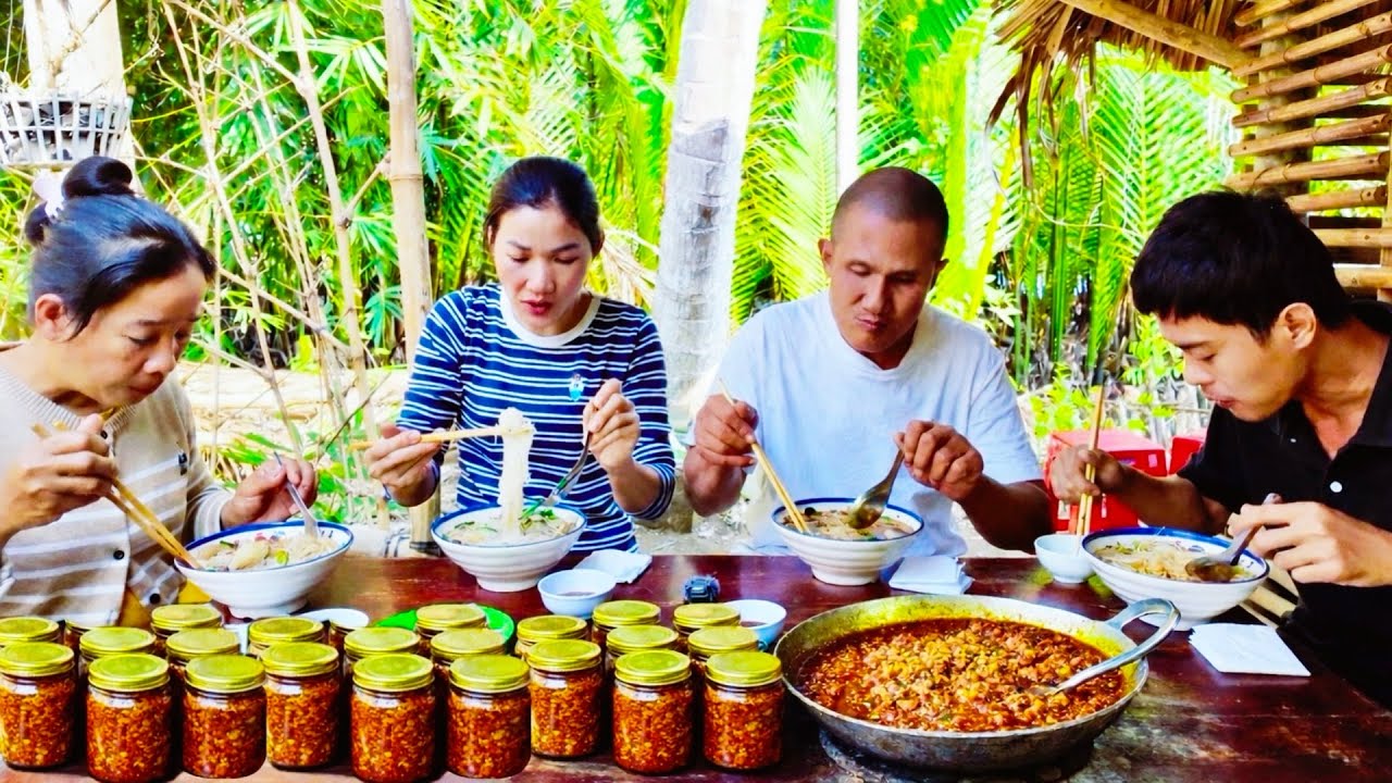 Anh Chị Mandy Tài Trợ Ra Mắt Sản Phẩm Mới