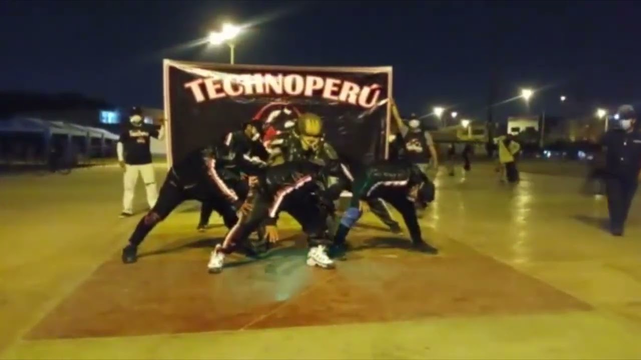 Coreografia Rhythm is a dancer - Snap 2003
