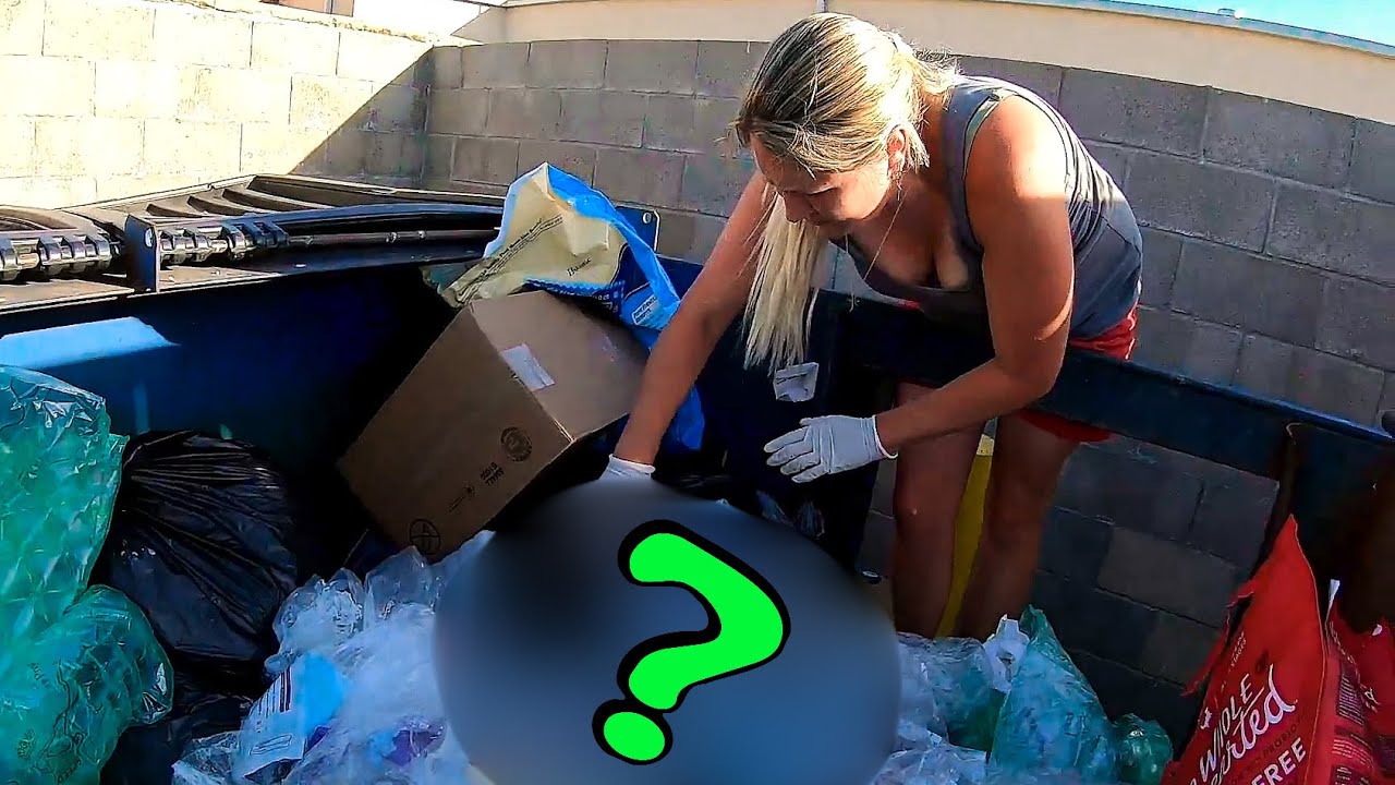 We Hit The Jackpot While Dumpster Diving These Big Stores!