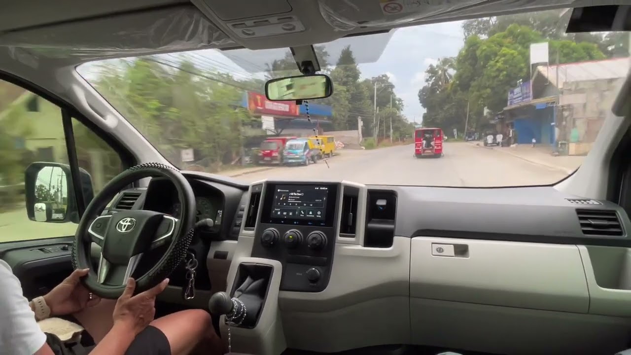 Toyota Commuter Deluxe 2.8 M/T POV Drive pt.1