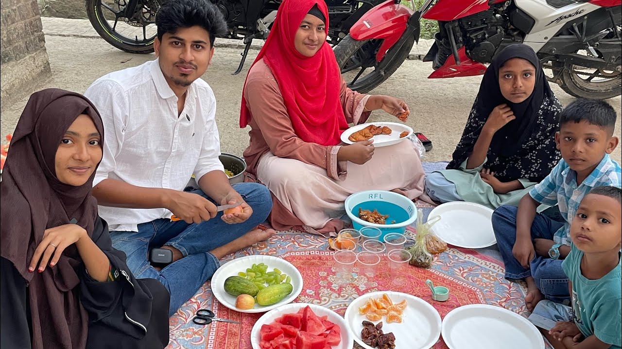 খোলামেলা পরিবেশে আজকের ইফতার সেরে নিলাম 