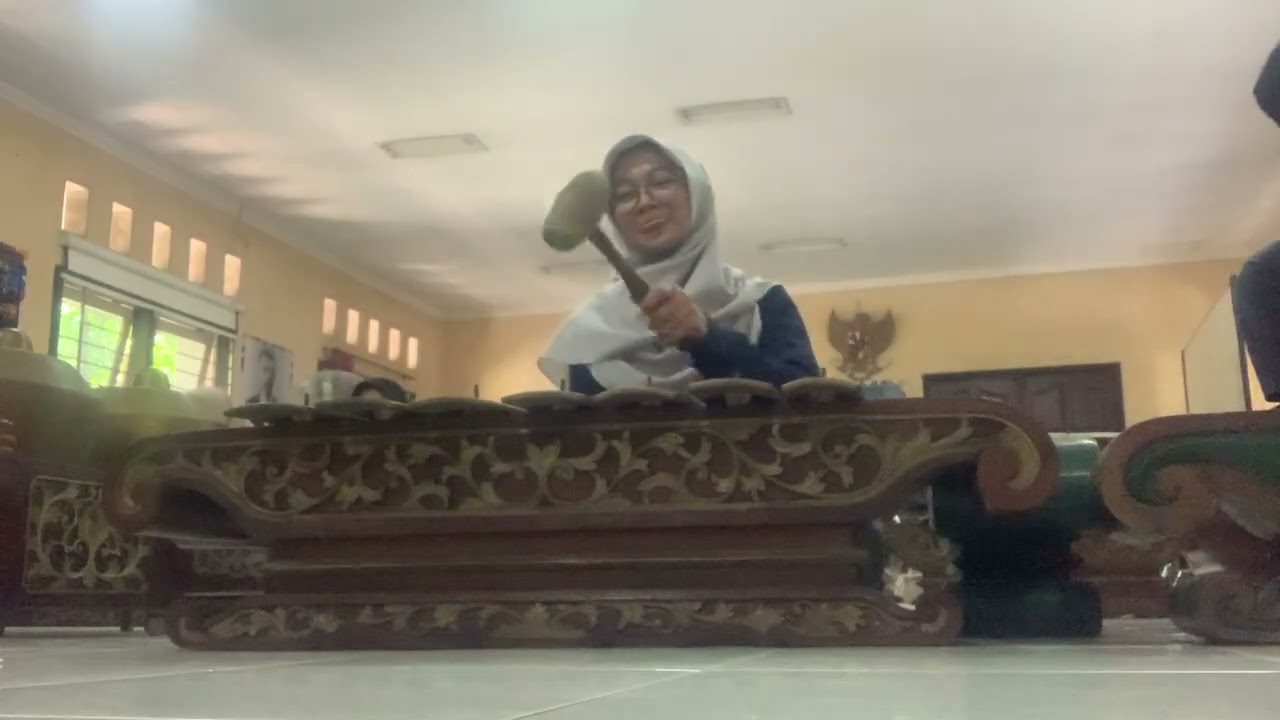 latihan karawitan 