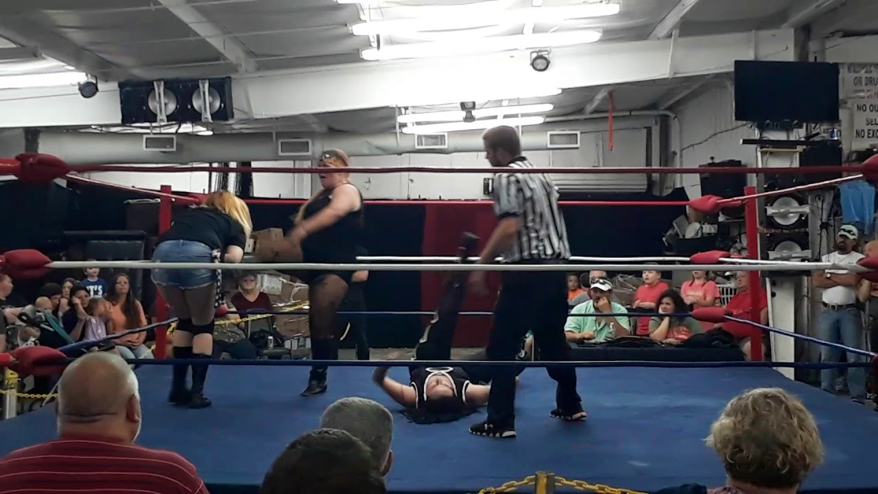 Diamond Roberts vs Dixie vs Crystal Fire 5•11•19