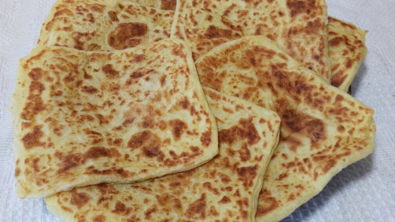 المسمن او الرغايف المغربي بطريقة سهلة و مضمونة النجاح .