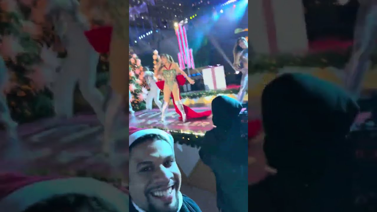 Thalía “Feliz Navidad” Live Christmas At Rockefeller Center! 🎄🤩🎇🙏🏼♥️ 12/4/24