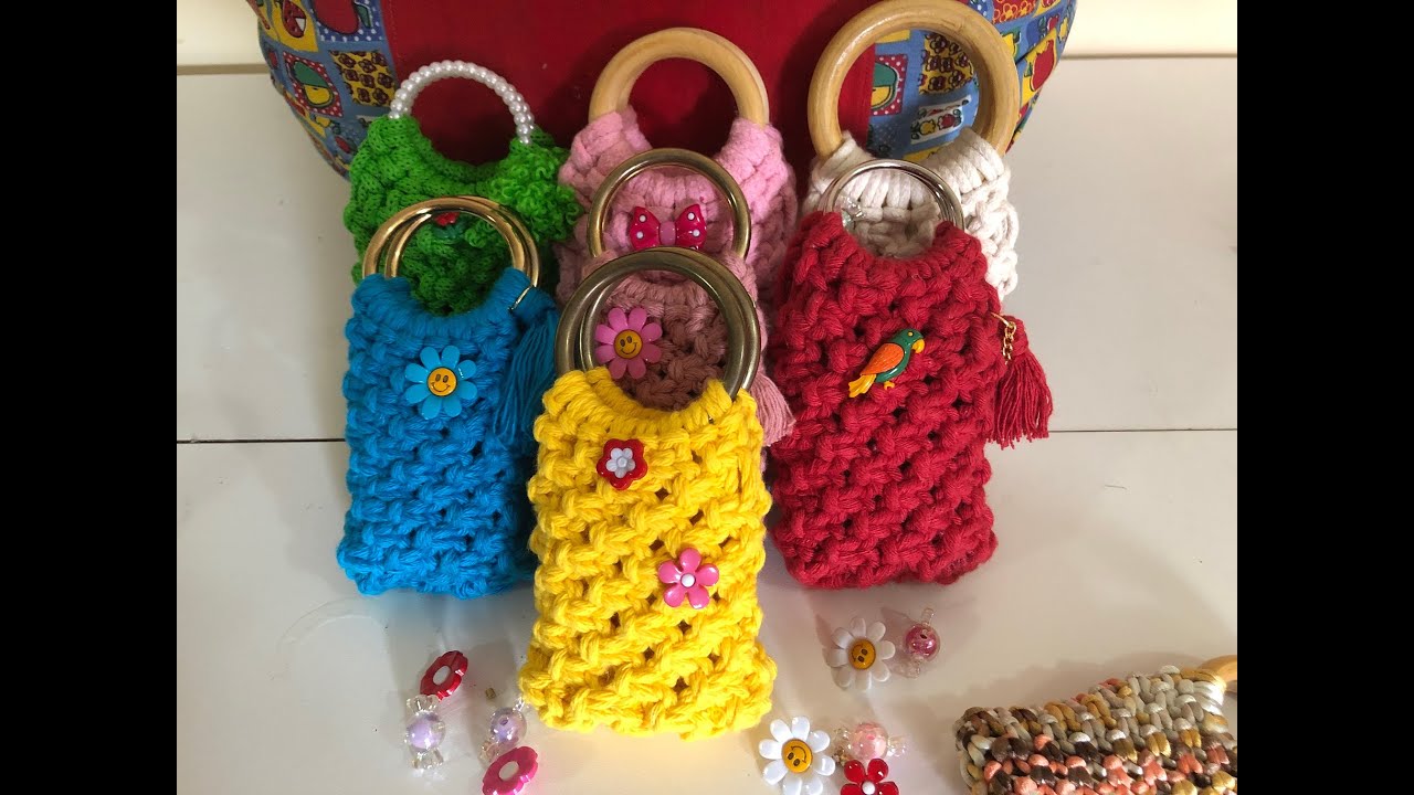 DEI DE PRESENTE ESTA MINI BOLSA INFANTIL E CHOVEU DE ENCOMENDAS- MINI BOLSA MACRAMÊ