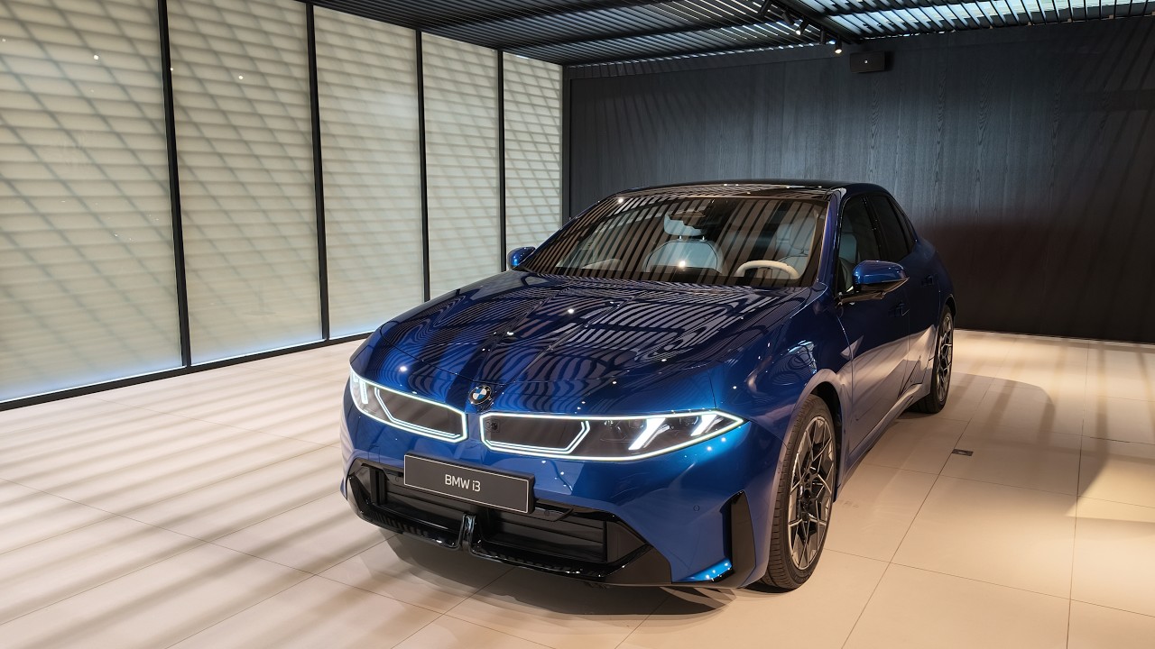 NEW 2027 BMW i3 50 xDrive First Edition 345 kW - First Look, Full Walkaround, Interior & Exterior